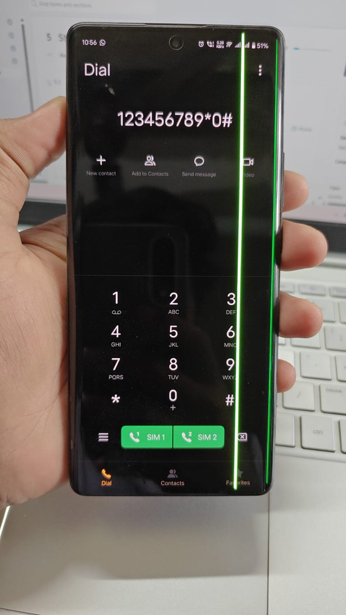 thunderranger's tweet photo. @Vivo_India
@VivoMobileIN,Been loyal Vivo flagship user (X80 Pro).There is green lines AGAIN after a software update, waited 2 month yet display is unavailable &amp; I’m being offered X200 FE instead. Replacing premium flagship with FE model is unfair. Requesting similar priced phone https://t.co/2JiOf2Uj3D