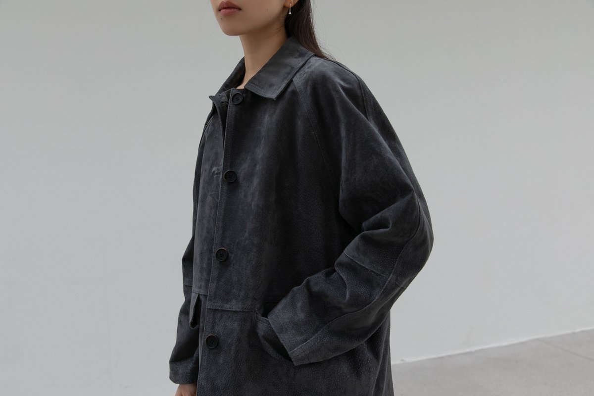 本物を長く着る」上質なリアルレザーを使用し、素材の”質”にこだわった