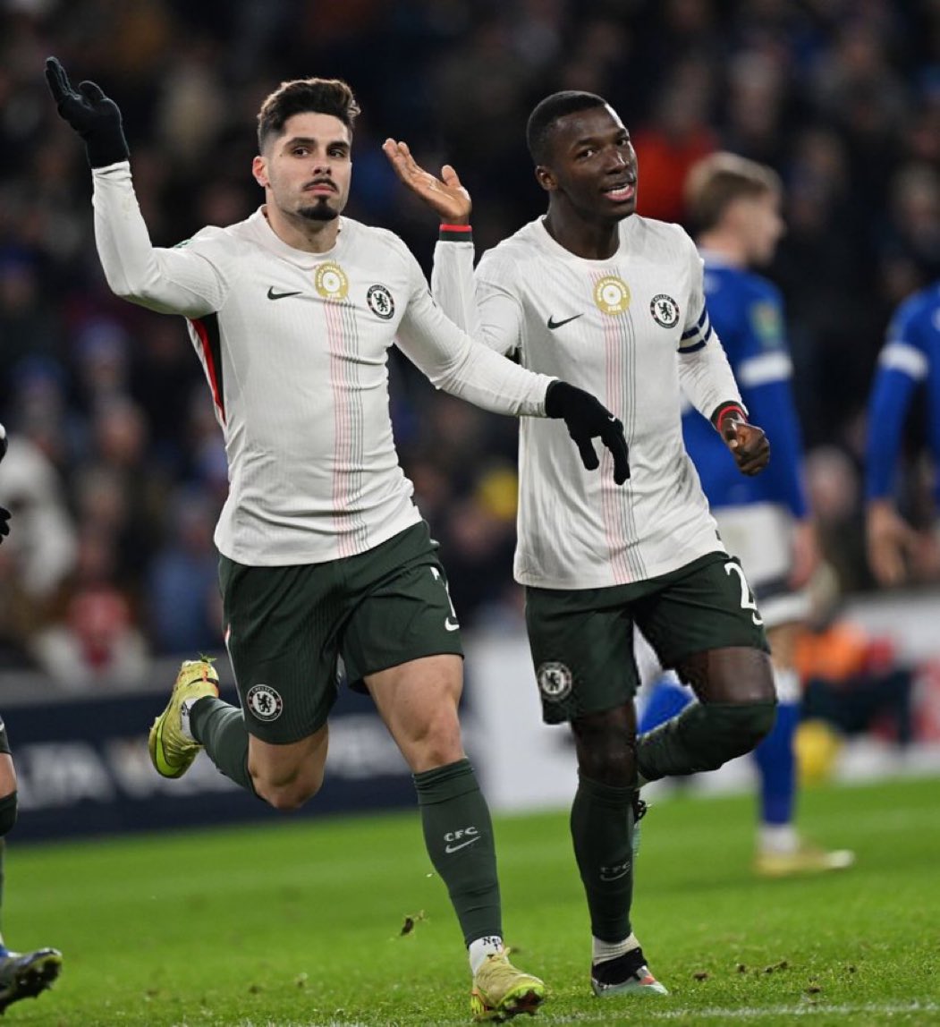 Chelsea Queen tweet media