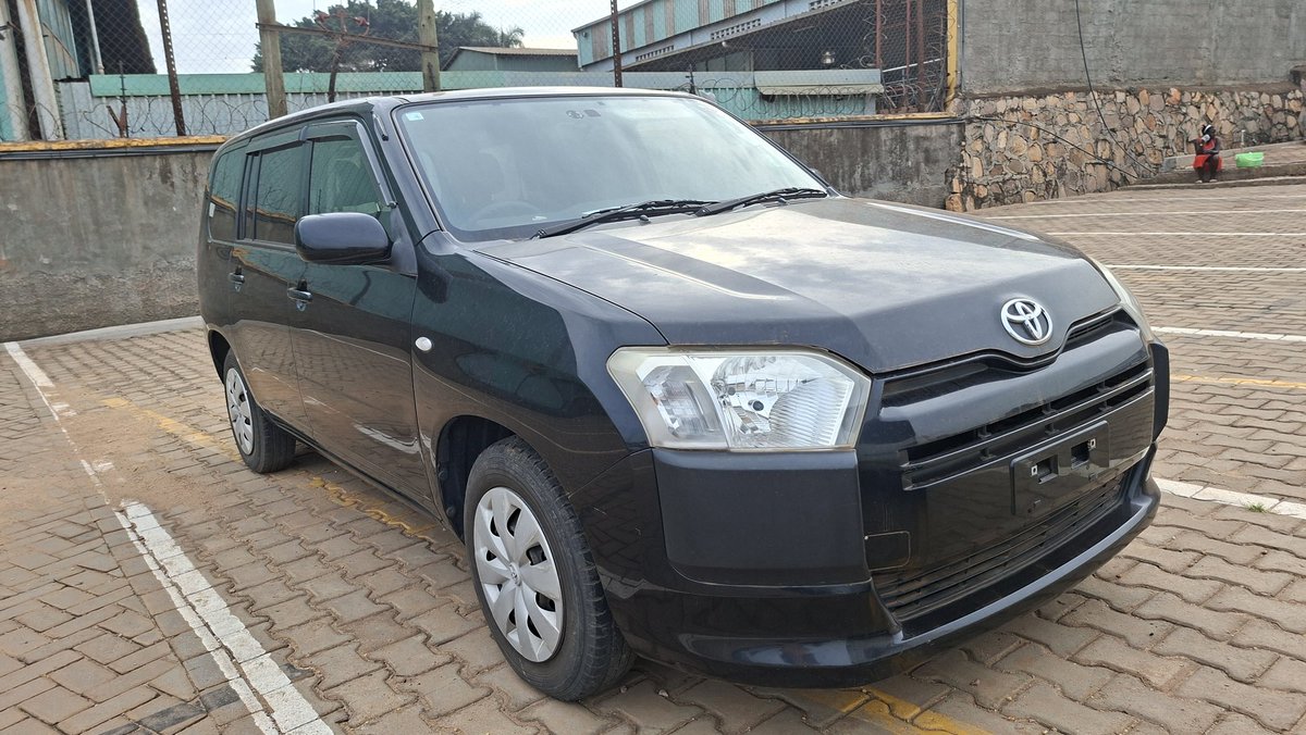 DokitaSharon's tweet image. Hello, kindly like my post/repost, my client could be on your wall. 
Thank you. 💕
 0775721536/ 0701928170 or WhatsApp 
 Sienta at 26.8m 
Toyota Fielder at 34.5m
Toyota Noah (2010-2011): 37-39M
Wish 2010 model at 32m 
Rumion 2010-2012 model at 32-35m
 Toyota Vanguard at 52m…