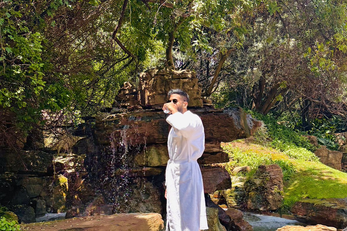 Koshiek Karan tweet media