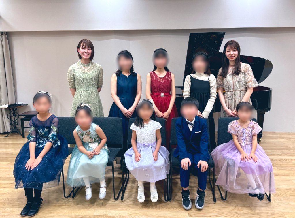 mniaypf's tweet photo. 第5回目のピアノ発表会でした💐
皆んなそれぞれよく頑張った…！
ベストを尽くそうと努力する姿に、こちらがたくさんのエネルギーをいただきました❤️‍🔥
ご一緒していただいた律子先生に大感謝です🥹✨ https://t.co/PQcpdCgBld
