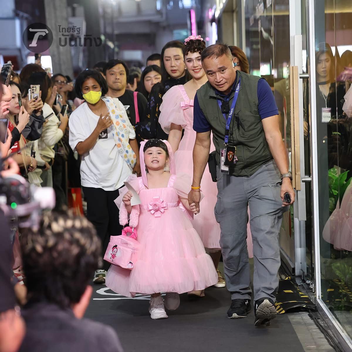 ประธานบริษัทชีเสิร์ฟจำกัด