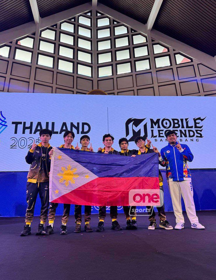 HINDI MAN LANG PINAGPAWISAN 🇵🇭

The SIBOL MLBB men’s national team showcased dominance against Malaysia (4-0) to secure another SEA Games gold for the Philippines in Thailand. | via Doreen Suaybaguio/Cignal

#2025SEAGames #SEAGames #SEAGames33 #SEAGamesThailand #SEAGames2025