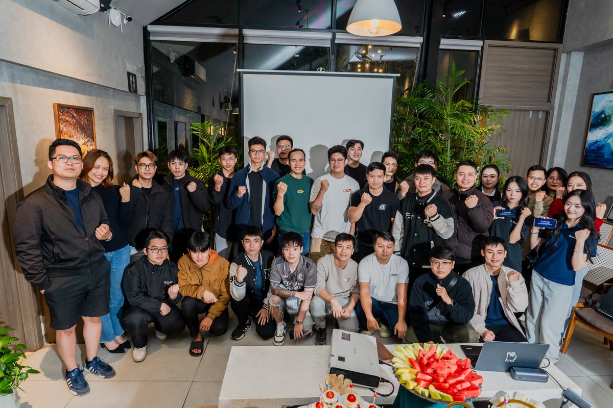 First Movers Vietnam tweet media