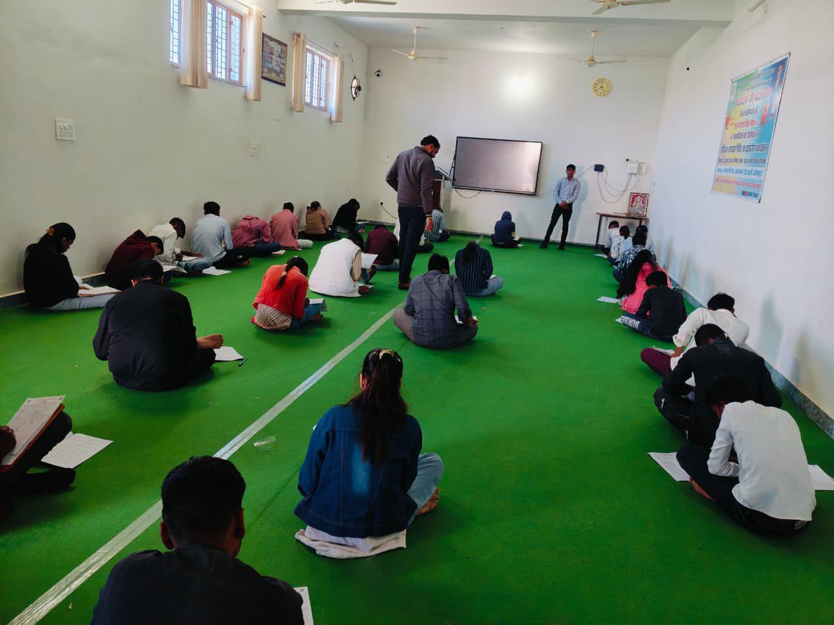 sbgbteam's tweet photo. SBGBT की SPGBP 2025 प्रतियोगिता
सर्किल 06/30, उत्थान परिसर बाड़ी में सफल आयोजन।
131 विद्यार्थियों की भागीदारी, लक्ष्य– बेहतर भविष्य।
सभी सहयोगियों को धन्यवाद।
 जय हिंद
@PMOIndia @RajCMO @EduMinOfIndia 
#SBGBT #spgbp2025 https://t.co/CZw2Ocsdrk