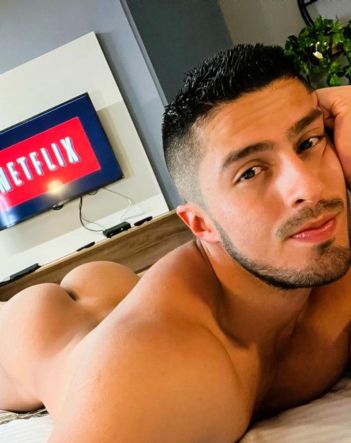 gustavodeb51910's tweet photo. O tesudo AlexPrivate01 💪🤤🍆🍑 https://t.co/uc9hxz1RfX