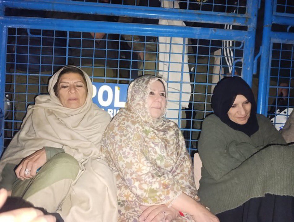 Waseem Akram tweet media