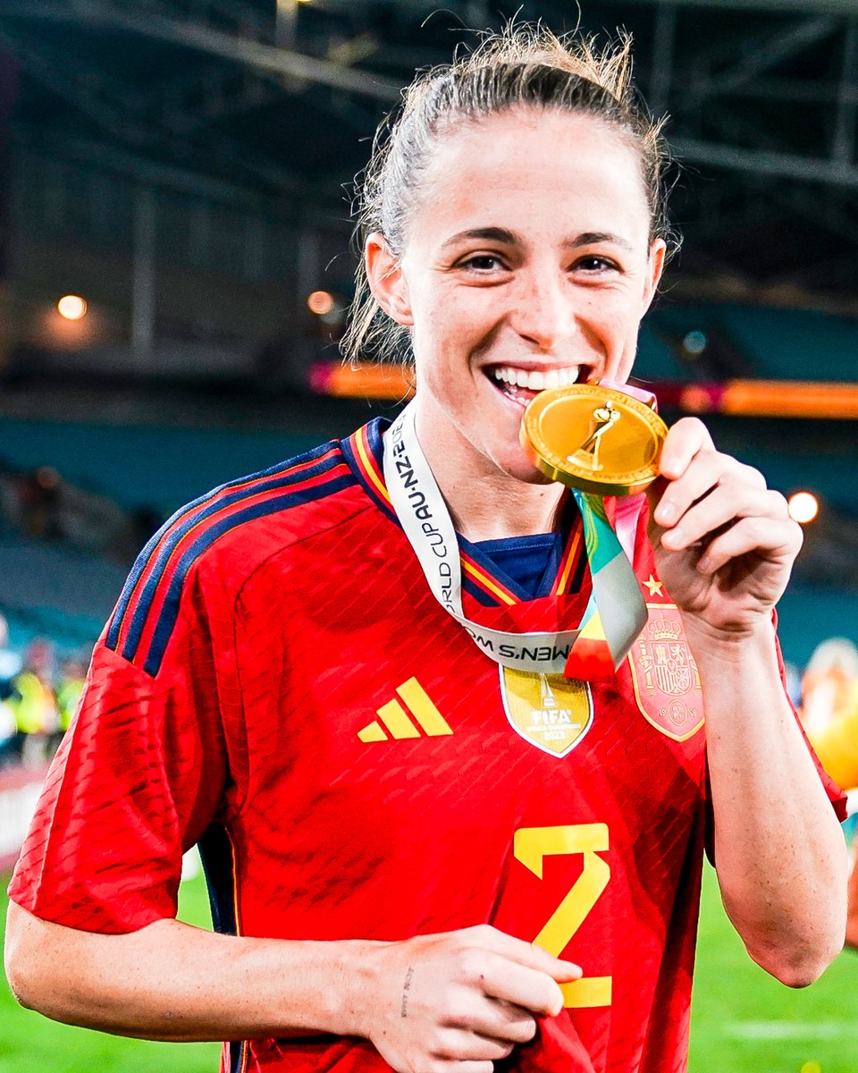 FIFAWWC's tweet photo. Victory pose. 😁🥇

#FIFAWWC https://t.co/KTBElcB7af