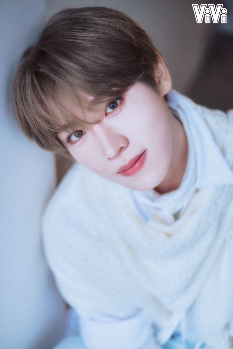 vivi_magazine's tweet photo. #ViVi国宝級イケメンランキング
10周年プロジェクト【第一弾】
┈┈┈┈┈┈┈┈┈┈┈┈┈┈✧
#ViVi僕イケメン部門 第1位は……
#大久保波留（#DXTEEN）に決定!‼︎
✧ ┈┈┈┈┈┈┈┈┈┈┈┈┈┈

本人コメント到着！
🔗 https://t.co/ucSStaqf7n

リプ欄でお祝いコメントお待ちしております❤️‍🔥 https://t.co/yl09Q7dbzq