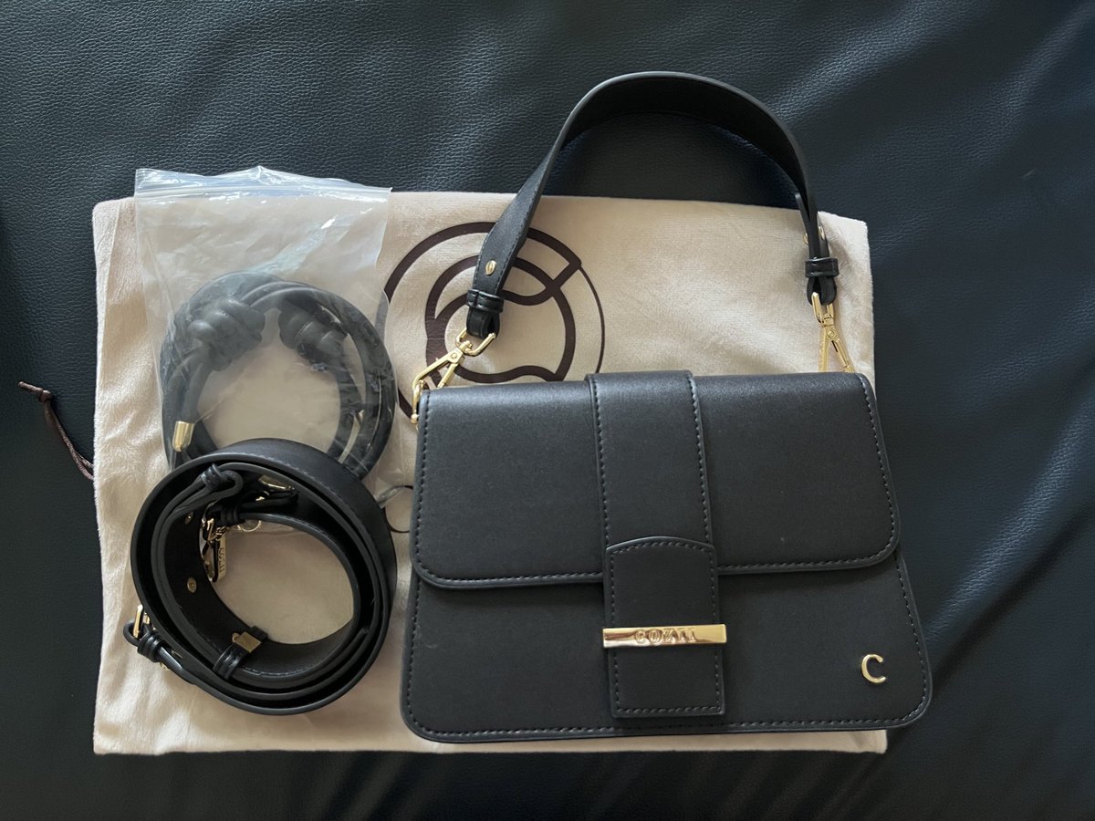 Usedbymii's tweet photo. Cozii bag รุ่น Emma3สาย crossbody ได้ สะพายได้หลายลุคมี3ช่องจุของเยอะมาก 750฿รวมส่ง #ส่งต่อเสื้อมือสอง #ส่งต่อกระเป๋ามือสอง #ส่งต่อเสื้อผ้ามือสองสภาพดี https://t.co/ZEe6GLH3B3
