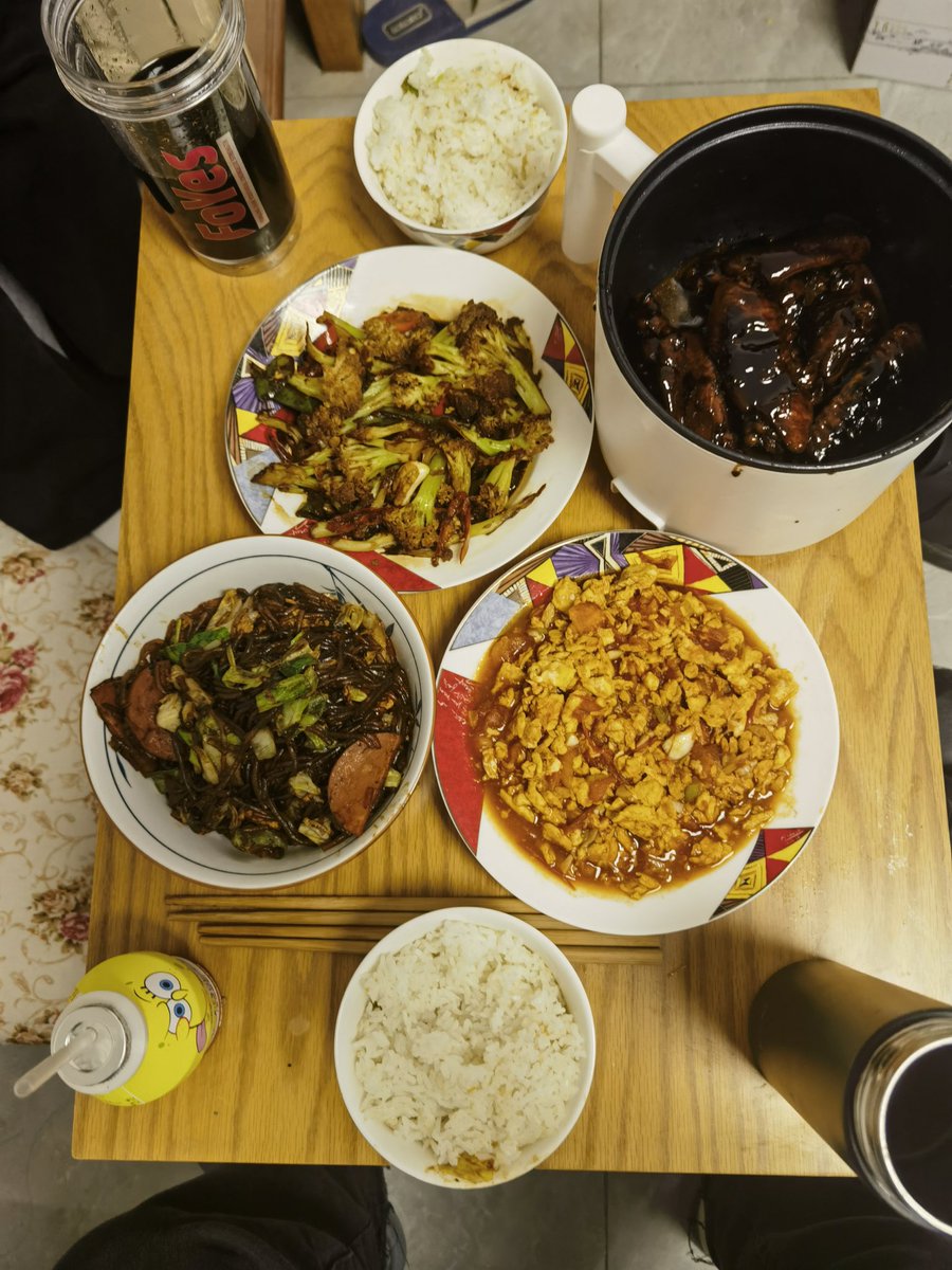 LeeFilmy's tweet photo. 感觉自己做饭是非常的厉害！ https://t.co/iK5F2VhdX5