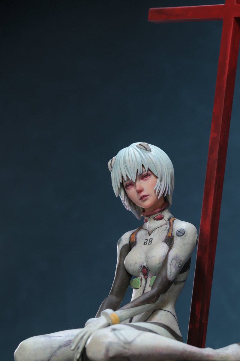 绫波丽 綾波レイ 

当故事退场，进入停滞。
物語が退場し、停滞へ入る。