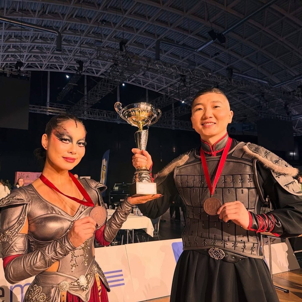 Латин бүжгийн 🌏ДАШТ-нд Эх орноо төлөөлөн амжилттай оролцож хүрэл мeдаль🥉 хүртсэн "Moon Dance"хамтлагт халуун баяр хүргэe.👏👏🇲🇳