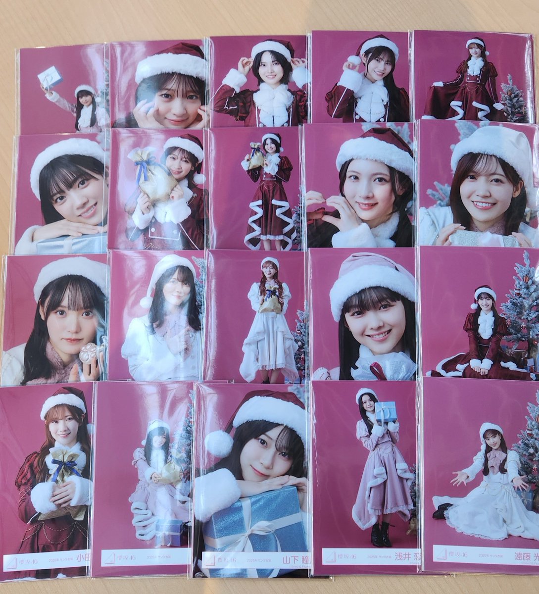 テーブル席を確保出来たので生写真を開封していく！ 縁日は浅井恋乃未