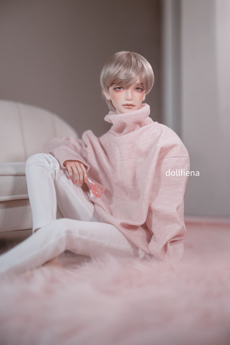 Dollfiena tweet media