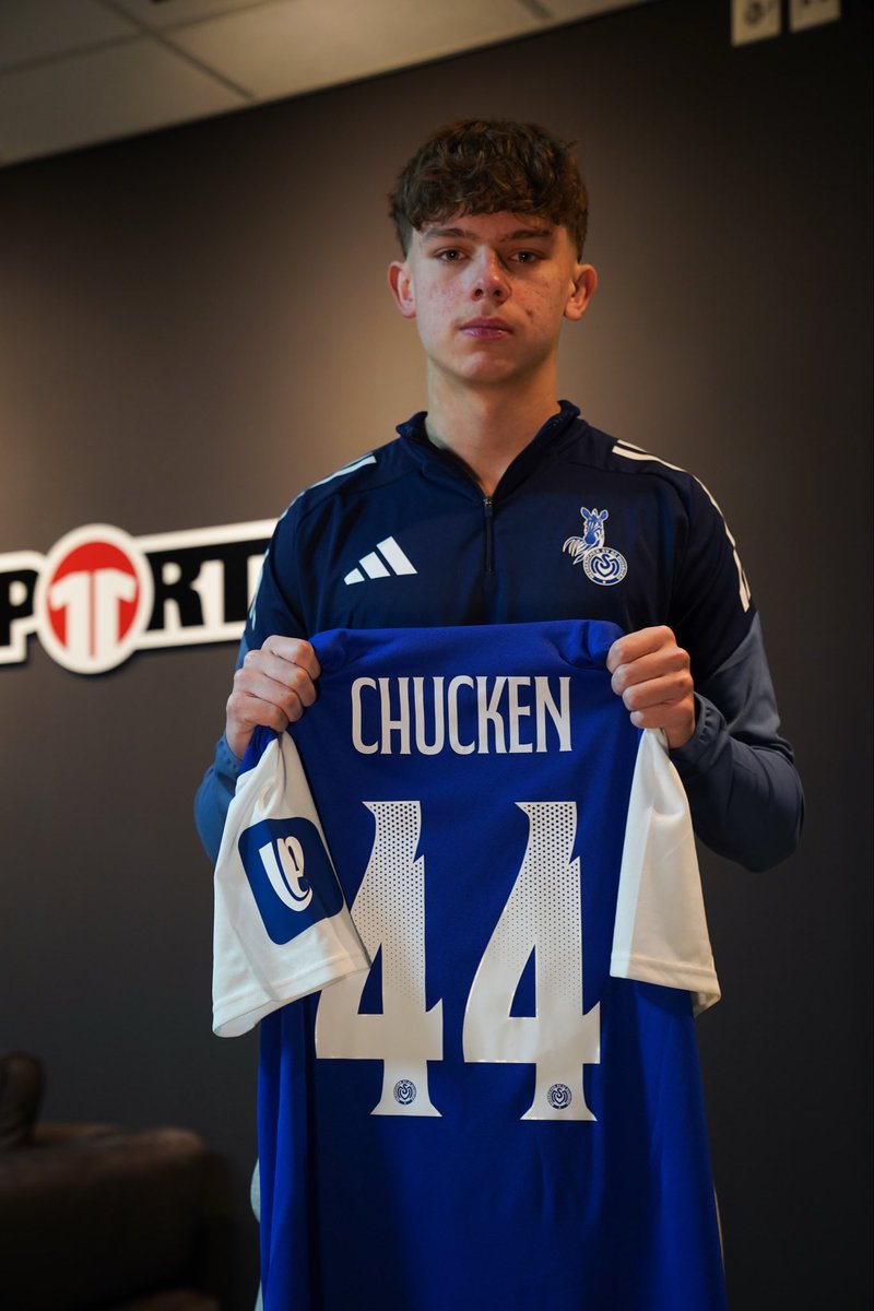 Chucken_44 tweet media