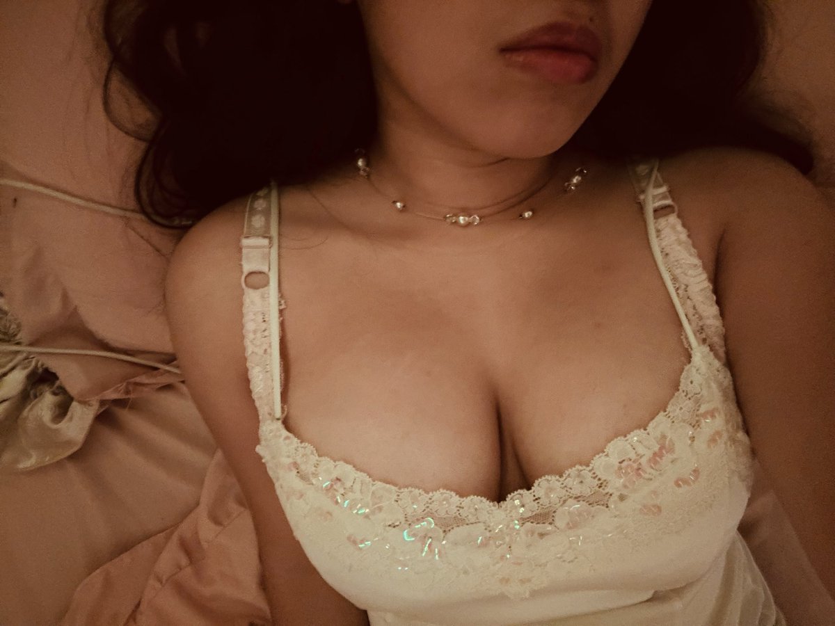 lizzy🦢 tweet media