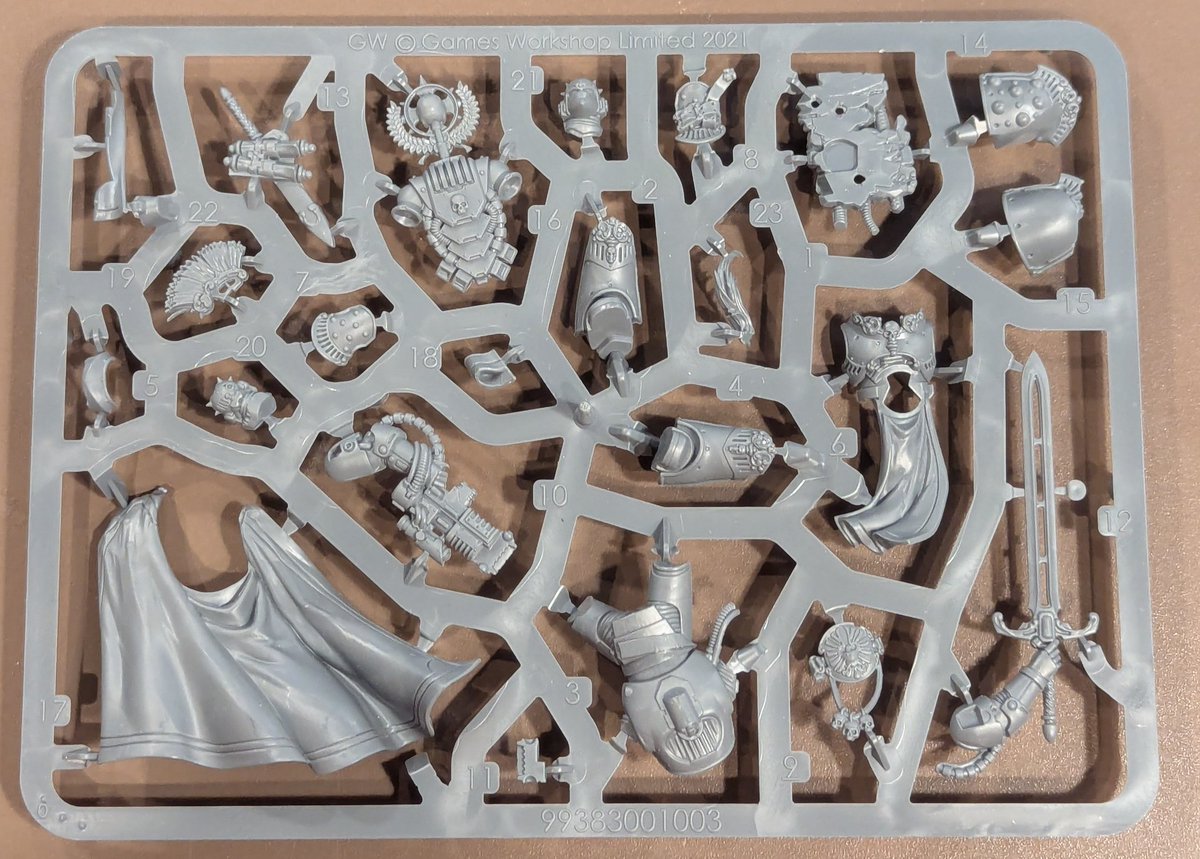 ウォーハンマーのミニチュア入荷しております！