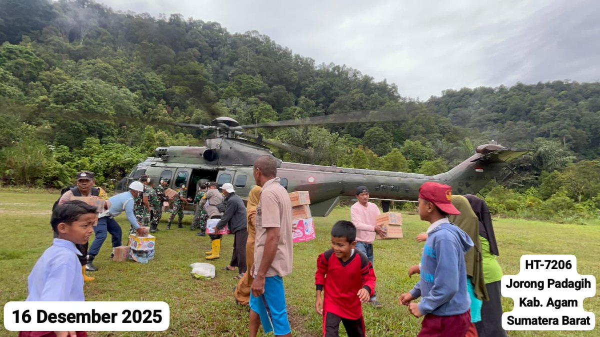 gozek_'s tweet photo. Pemerintah dan seluruh elemen masyarakat bergerak tiada henti  memberikan bantuan melalui berbagai posko maupun secara langsung melalui darat dan udara untuk wilayah terisolasi bencana di Sumatera 
#KemendesPDTPeduliBencana

@prabowo
@YandriSusanto
@ArizaPatria https://t.co/9GqEvVEWTd