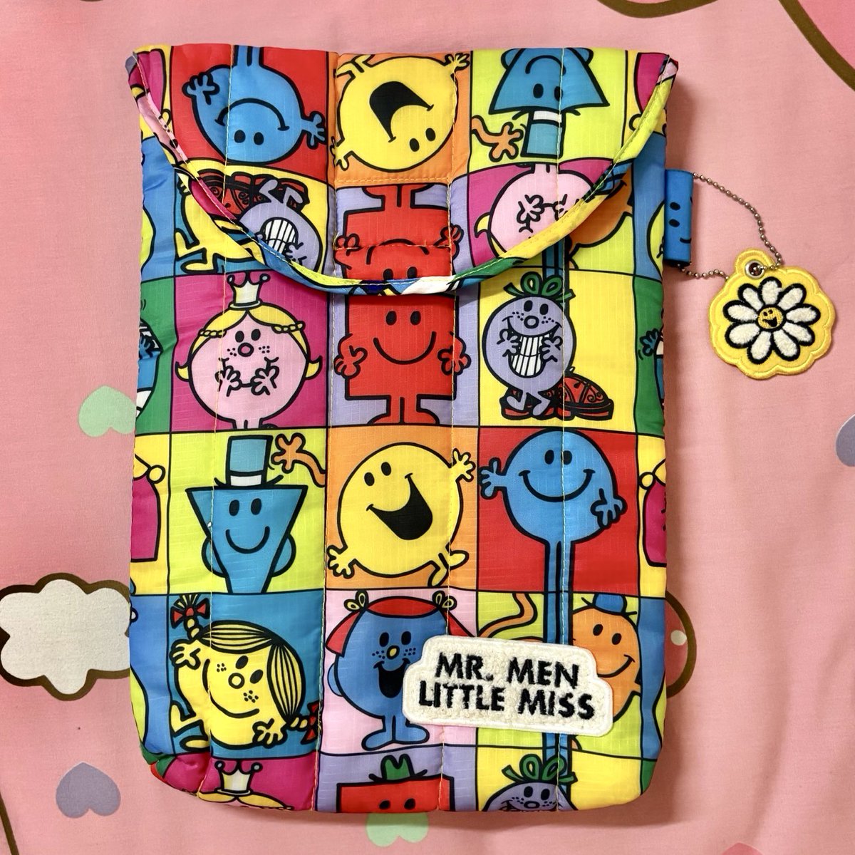 sspipeee's tweet photo. ส่งต่อ Laptop Sleeve (https://t.co/a1oFw2UGSM and Little miss)
ใส่ Ipad ได้ ใส่คอมได้ทุกรุ่น ขนาด 13-14 นิ้ว 
ผ้า Nylon กันละอองน้ำ บุฟองน้ำหนาแน่น 

ราคาจึ้ง 390.- ส่งฟรี จาก 990 น้า 🥹🍎
#Codeccreation #mrmenandlittlemiss #กระเป๋าLaptop #Disney https://t.co/gGhHHCpVgz