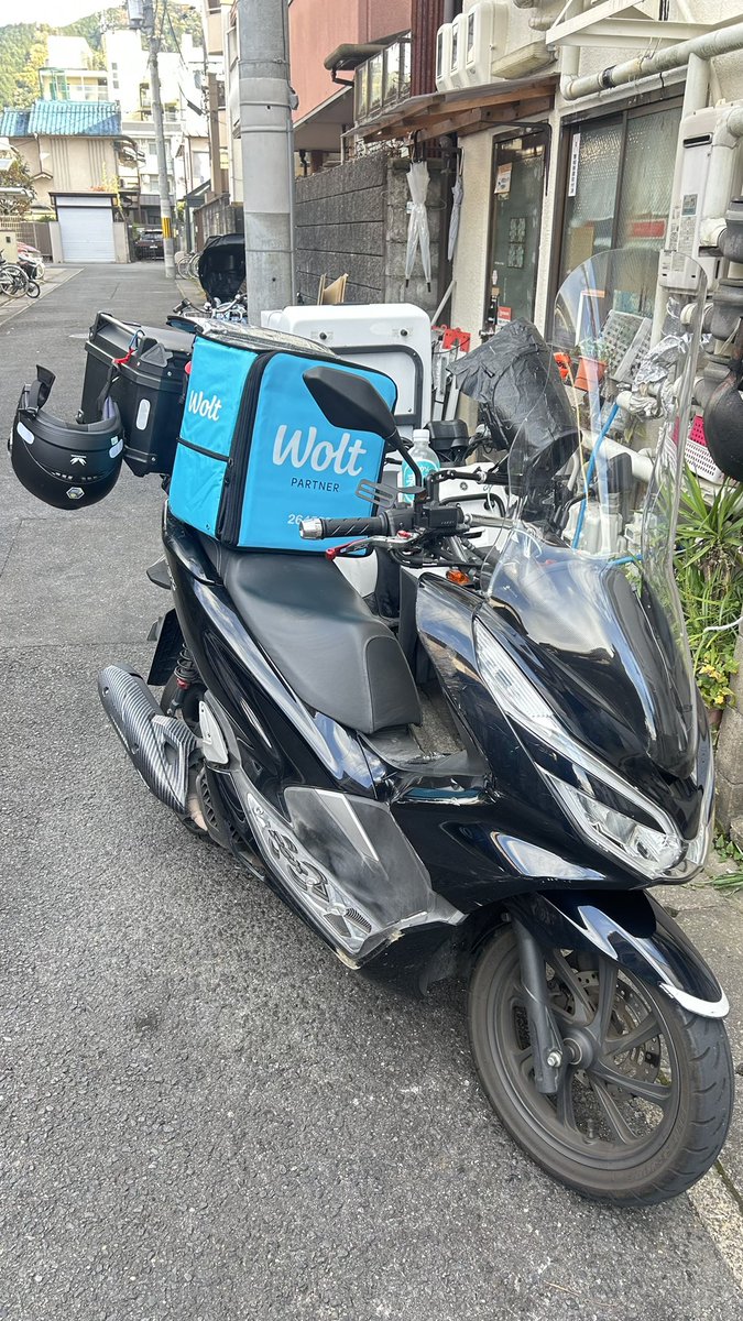 satonky's tweet photo. 新型2025pcxjk05（125cc）
唯一の欠点はクセが無い！
走る曲がる止まる。小回りきく、軽い。揺れない楽ちん。
前のpcx jf81 と比べて何もクセが無い。 https://t.co/g9iihIDIrx