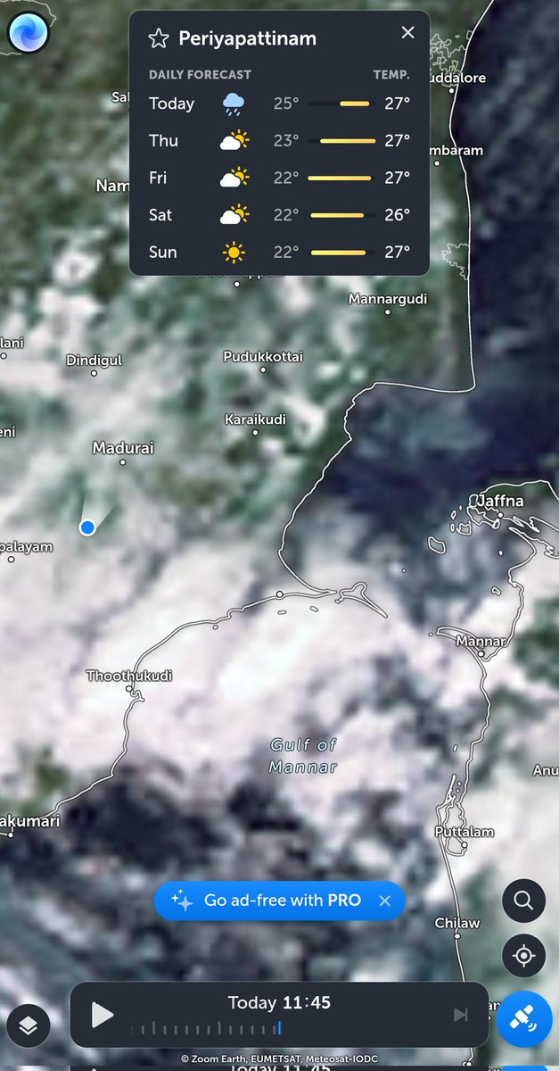 SVijayarajan9's tweet image. Heavy Rain at Periapattinam village Ramanathapuram district credits Ramesh #Periapattinam #Ramanathapuram #TNRains #NorthEastMonsoon2025 #NEM2025 #December2025 @ChennaiRains @praddy06 @RainStorm_TN @MasRainman @kalyanasundarsv @ramanathan4548