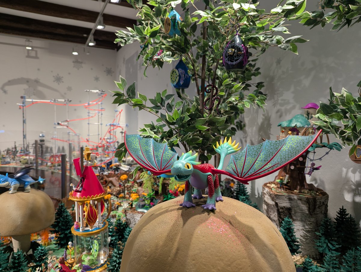 Viele große und kleine Besucher haben in den  vergangenen Tagen die PLAYMOBIL-Sonderausstellung im Städtischen Museum Schloss Salder besucht und für Rekordbesuchszahlen gesorgt: salzgitter.de/pressemeldunge…