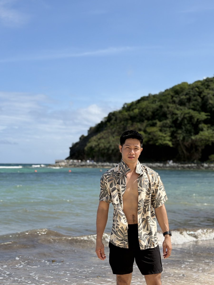 jickson0326's tweet photo. Sa tahimik na dagat, natutunan kong sapat na ang sarili ko.
#reelschallengereelschallenge #DermaWorldBaby #dermaworld #beachmemories #islandlife #goodvibesonly https://t.co/cRqfdQg1yj
