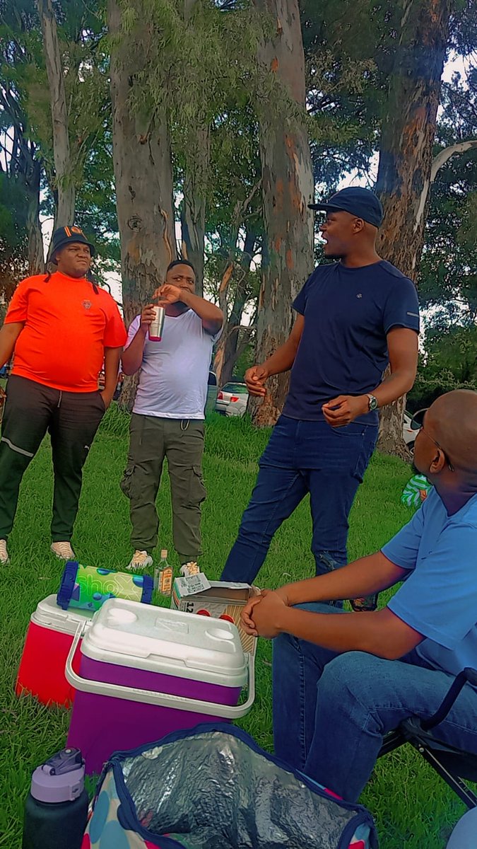 EruptionHouseSA's tweet photo. Thank you to everyone who pulled through yesterday for the Eruption &amp; Friends Picnic at Zoolake. Yall looked amazing!!! ❤️🙏

Cc @DEEJAYLEON_SA @DJMOABZIN_EB https://t.co/XOgaqRXFDv