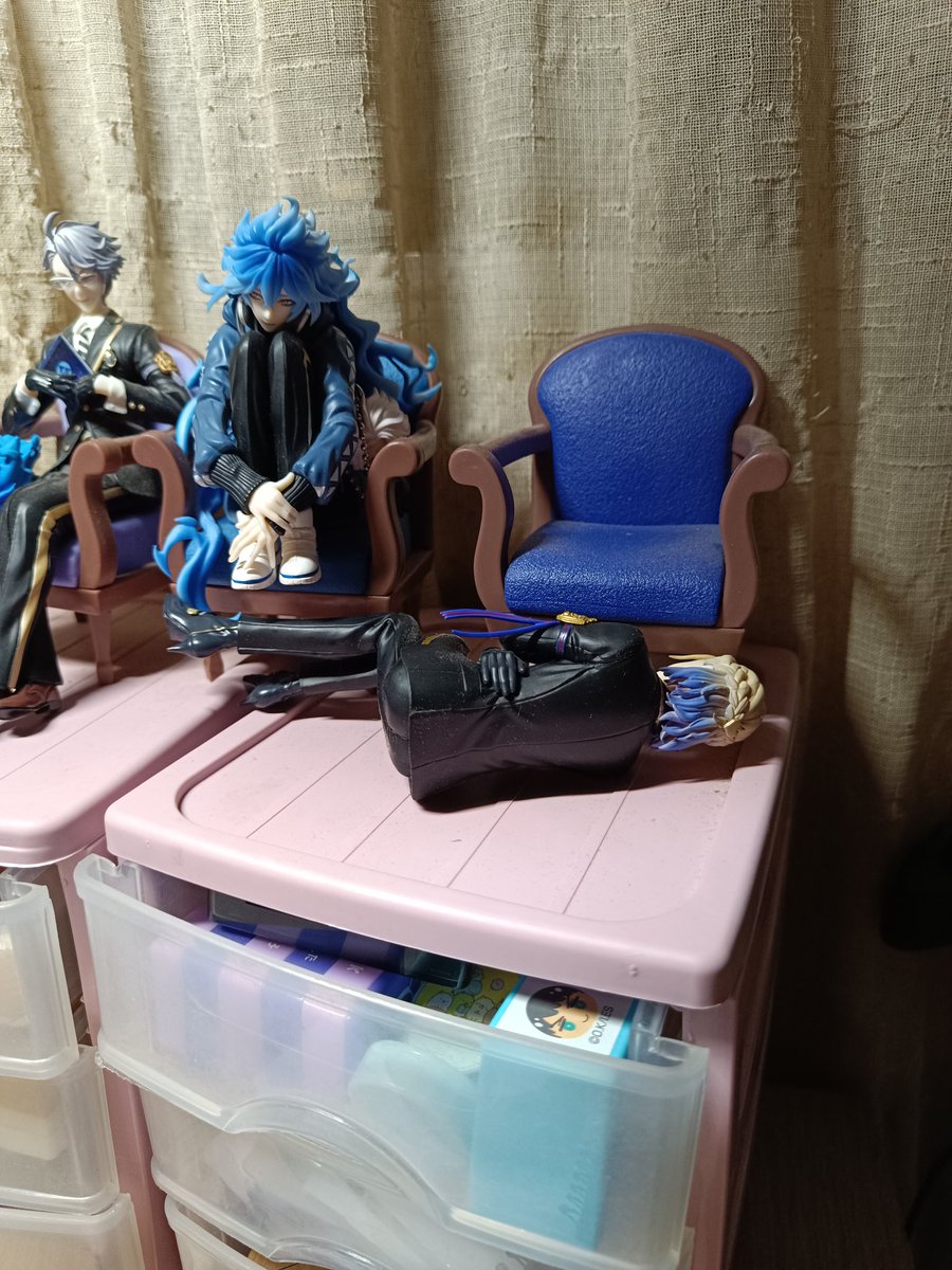 kamapon's tweet image. Seems like Vil had a breakdown last night 😢