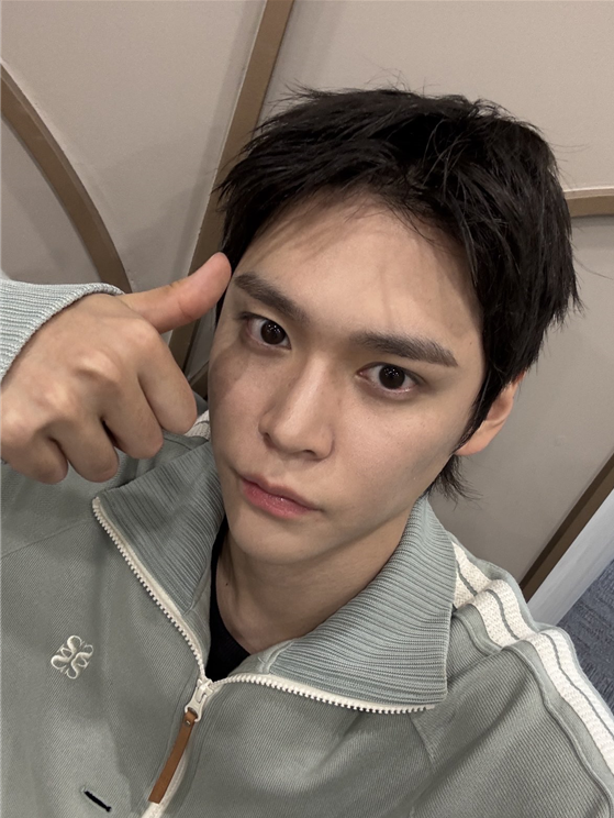 ddubb_ton's tweet photo. 이게 ai가 아니라고? 
존잘 왕자님 사랑해 https://t.co/W9pMnOxTFJ