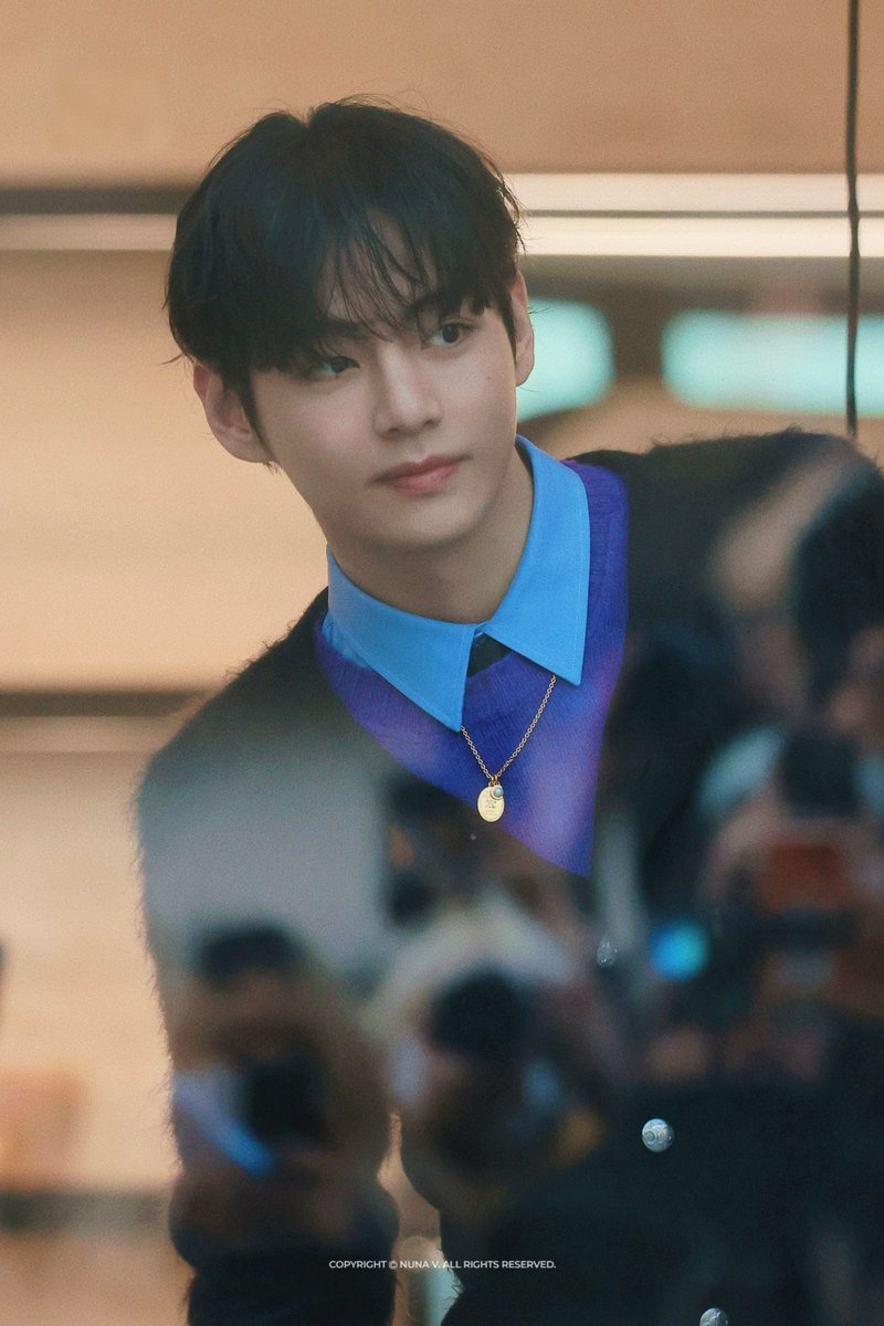 THV🎄 (@taehyungimpact) on Twitter photo 