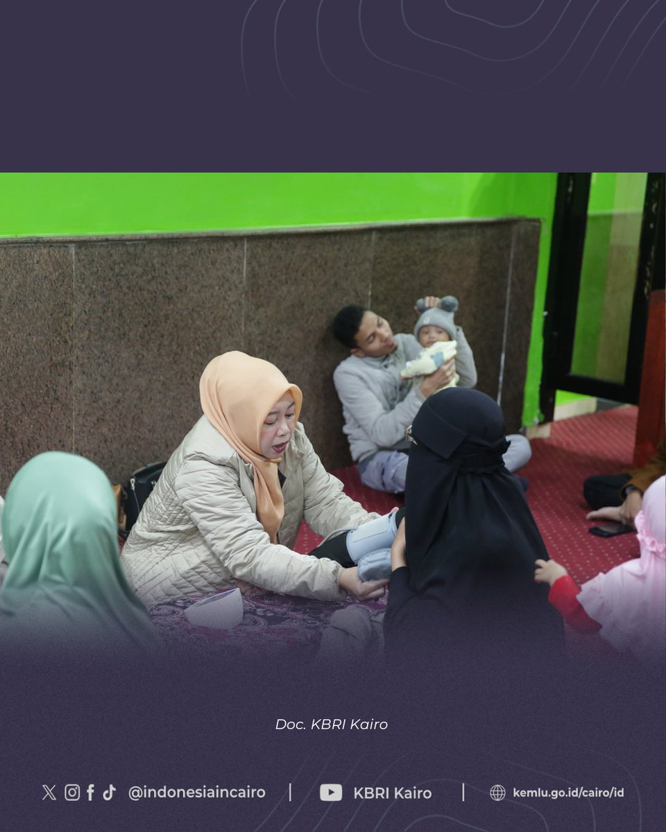 IndonesiaCairo's tweet photo. Kegiatan ini meliputi penimbangan dan pengukuran tinggi badan balita/batita, layanan konsultasi kesehatan ibu dan anak oleh tenaga medis WNI, https://t.co/cgA5MSZGgK