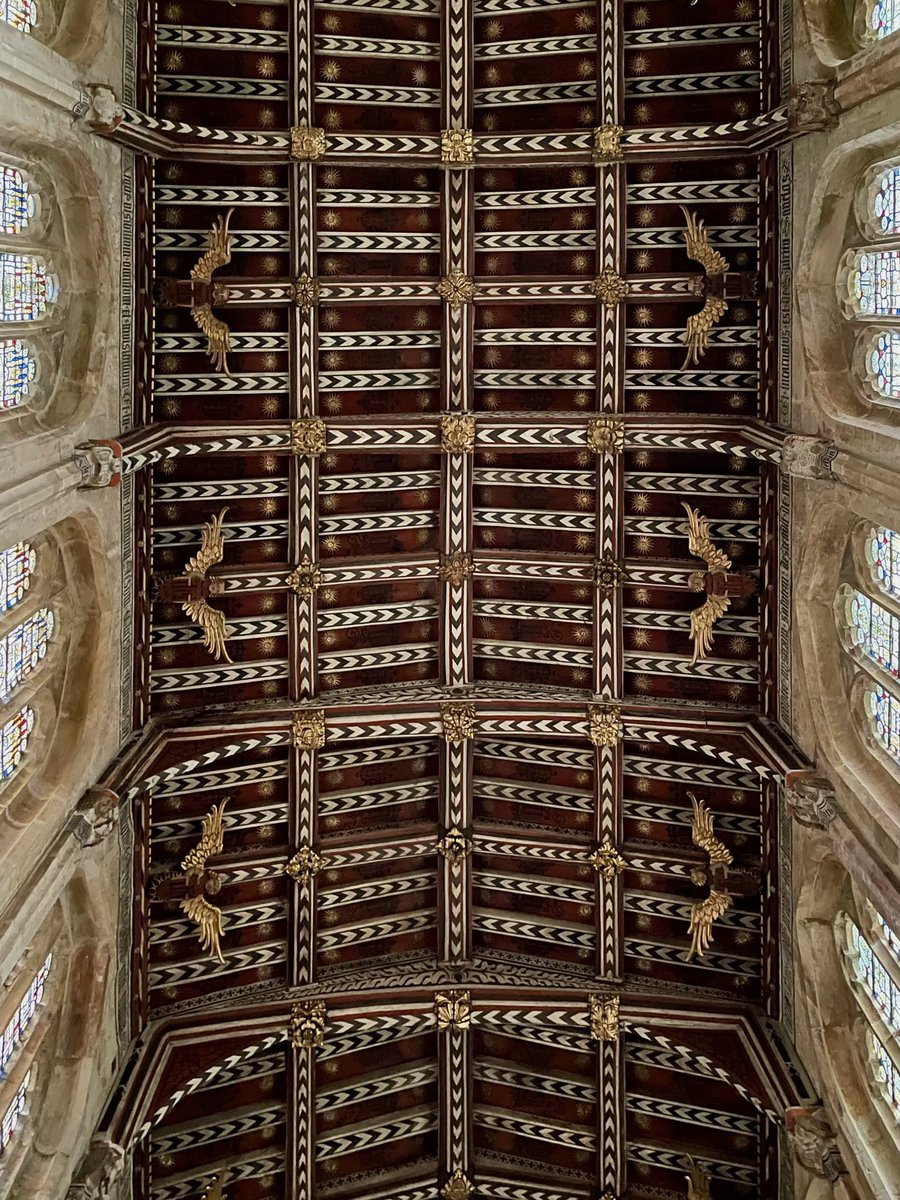 KPW1453's tweet photo. The 15th century ‘Angel Roof’ of St Helen’s Church at Brant Broughton in Lincolnshire. While restored in the later 19th century, the colours are based on extensive traces of the original paintwork. 📸 My own. #Woodensday #BrantBroughton #Lincolnshire #AdventAngels https://t.co/fO19mkWmPr
