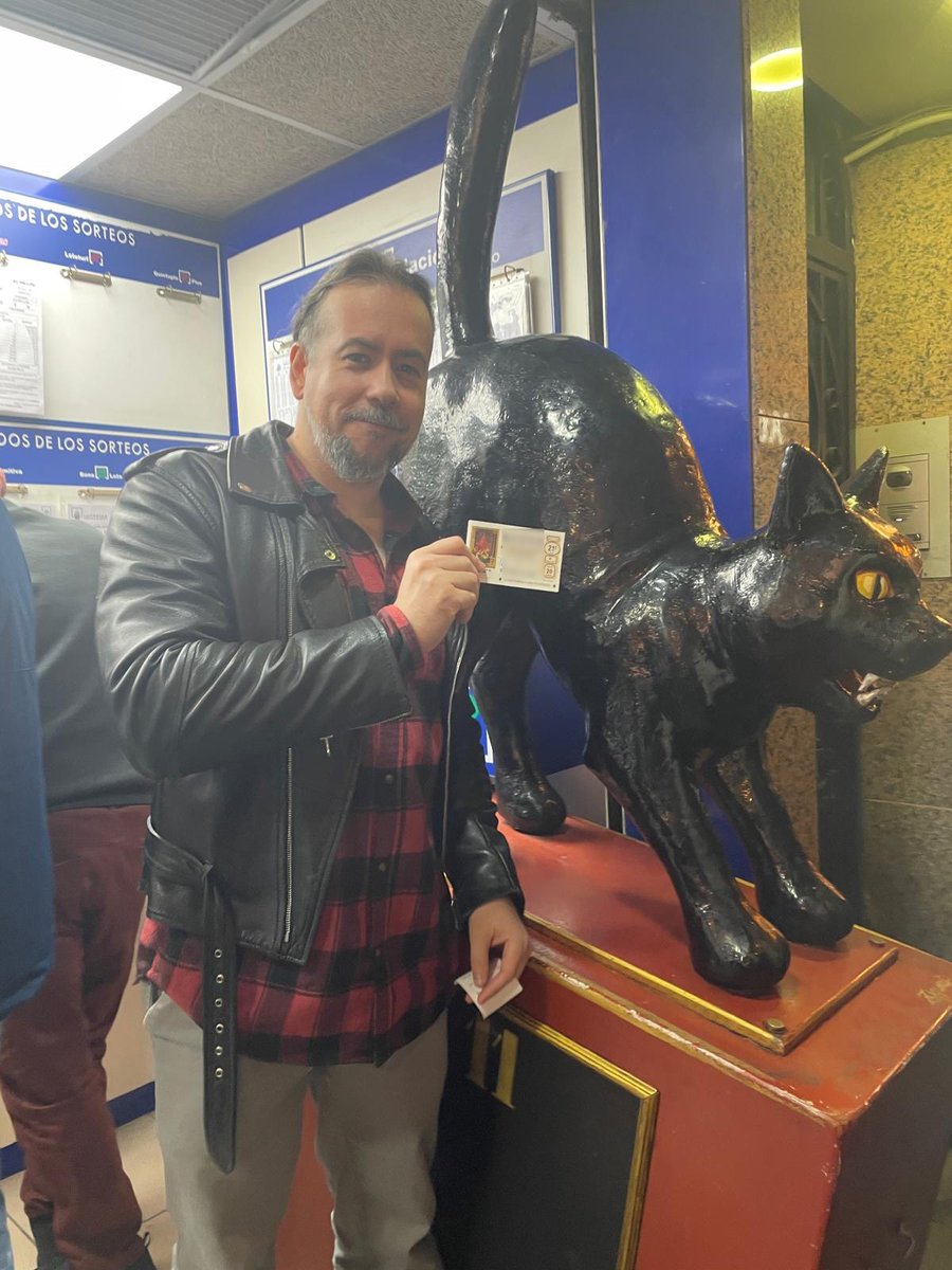 I haven’t talked about this much, but even though many of you love the traditional art style of our games, it has closed many doors for us. We spend hours crafting every single frame and for many publishers, this is a red flag: they want to automate every process and see this