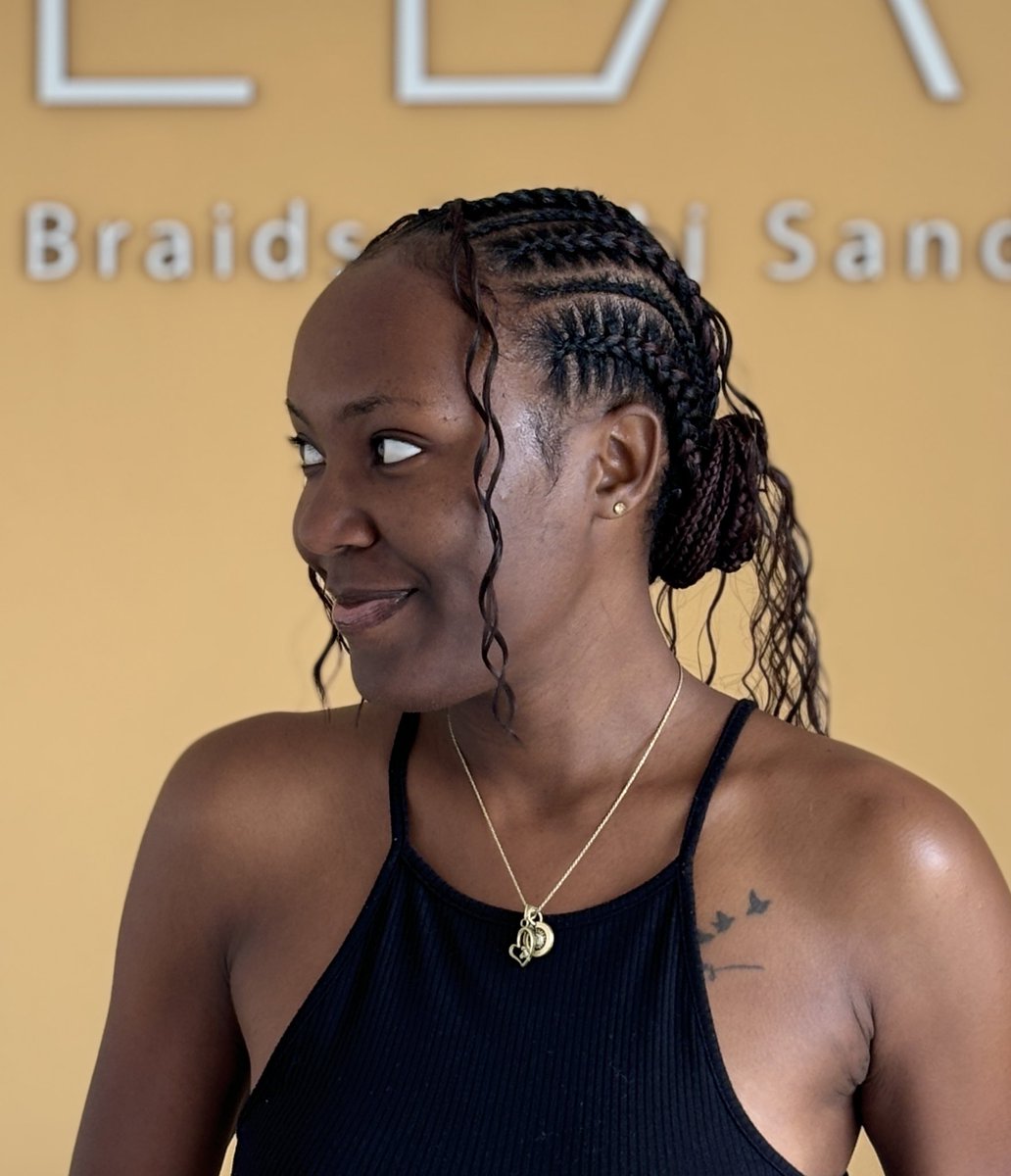 Ajalo_'s tweet photo. Book your appointment for all braids Haistyles 
Call or WhatsApp 0752063636 https://t.co/cAFyaY6f55