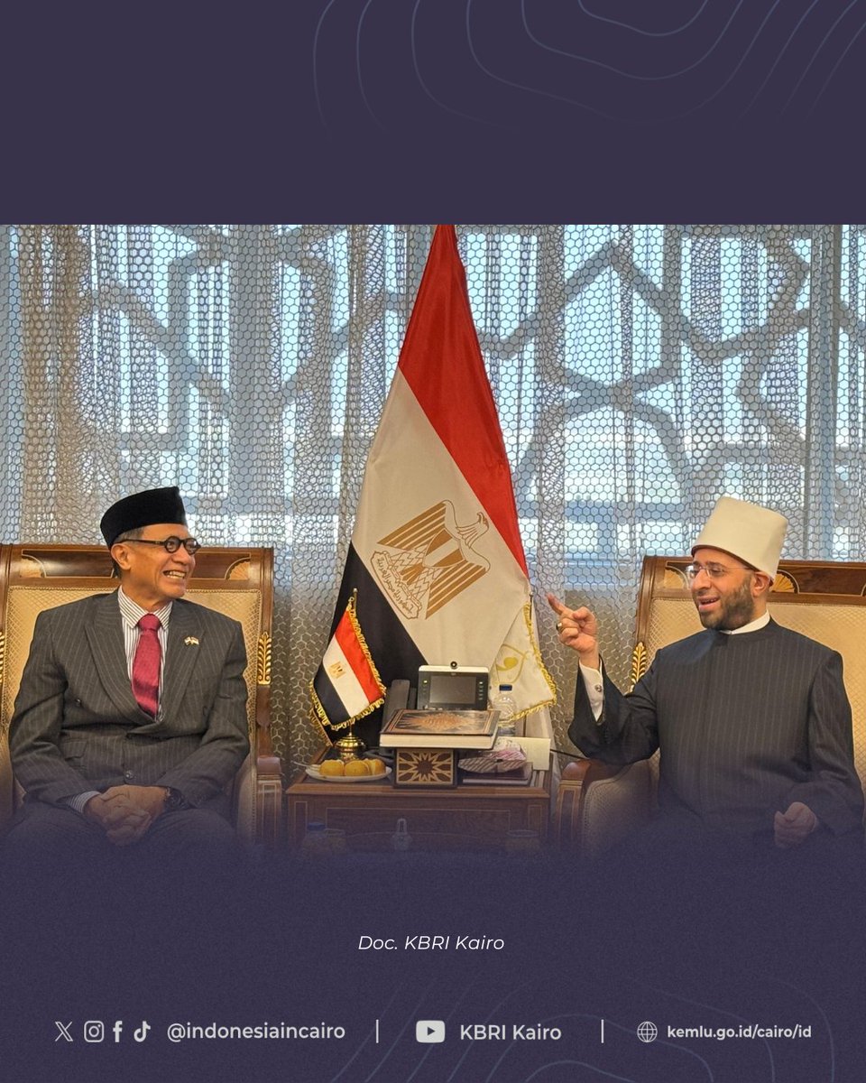 IndonesiaCairo's tweet photo. Pertemuan tersebut membahas kilas balik hubungan bilateral Indonesia–Mesir serta berbagai upaya strategis untuk memperkuat dan meningkatkan kerja sama kedua negara ke depan di berbagai bidang yang menjadi kepentingan bersama. https://t.co/gmxQz06zKx
