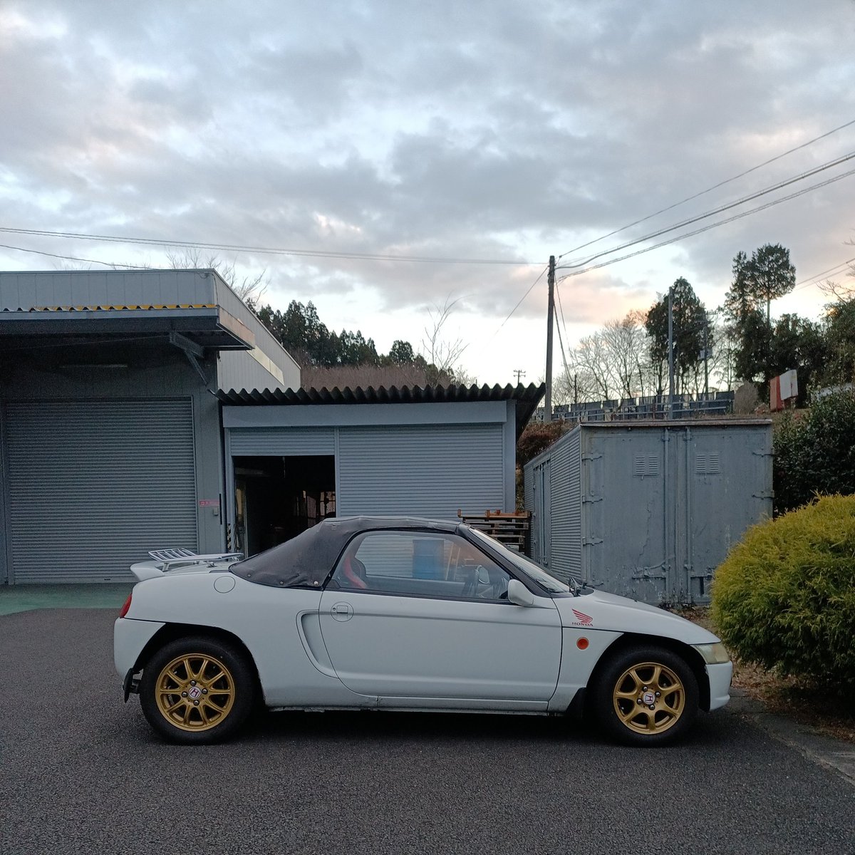 ❤️１台だけ❤️動作品❤️X70 黄色 の出品ページ❌除外品Z33WPなど多数 ❤️1台だけ❤️動作品❤️X70 黄色 の出品ページ❌除外品Z33WPなど