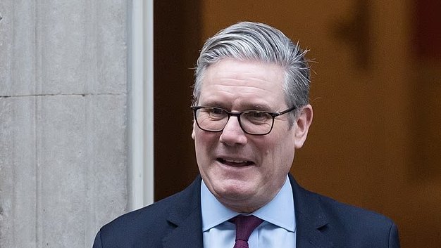 🚨BREAKING: Keir Starmer has confirmed that the UK will REJOIN the EU's Erasmus Scheme 🇬🇧

This is despite critics saying this is preparing us for a full return to the EU❗️

It is clear now that Starner is going to drag us back into the EU ⚠️