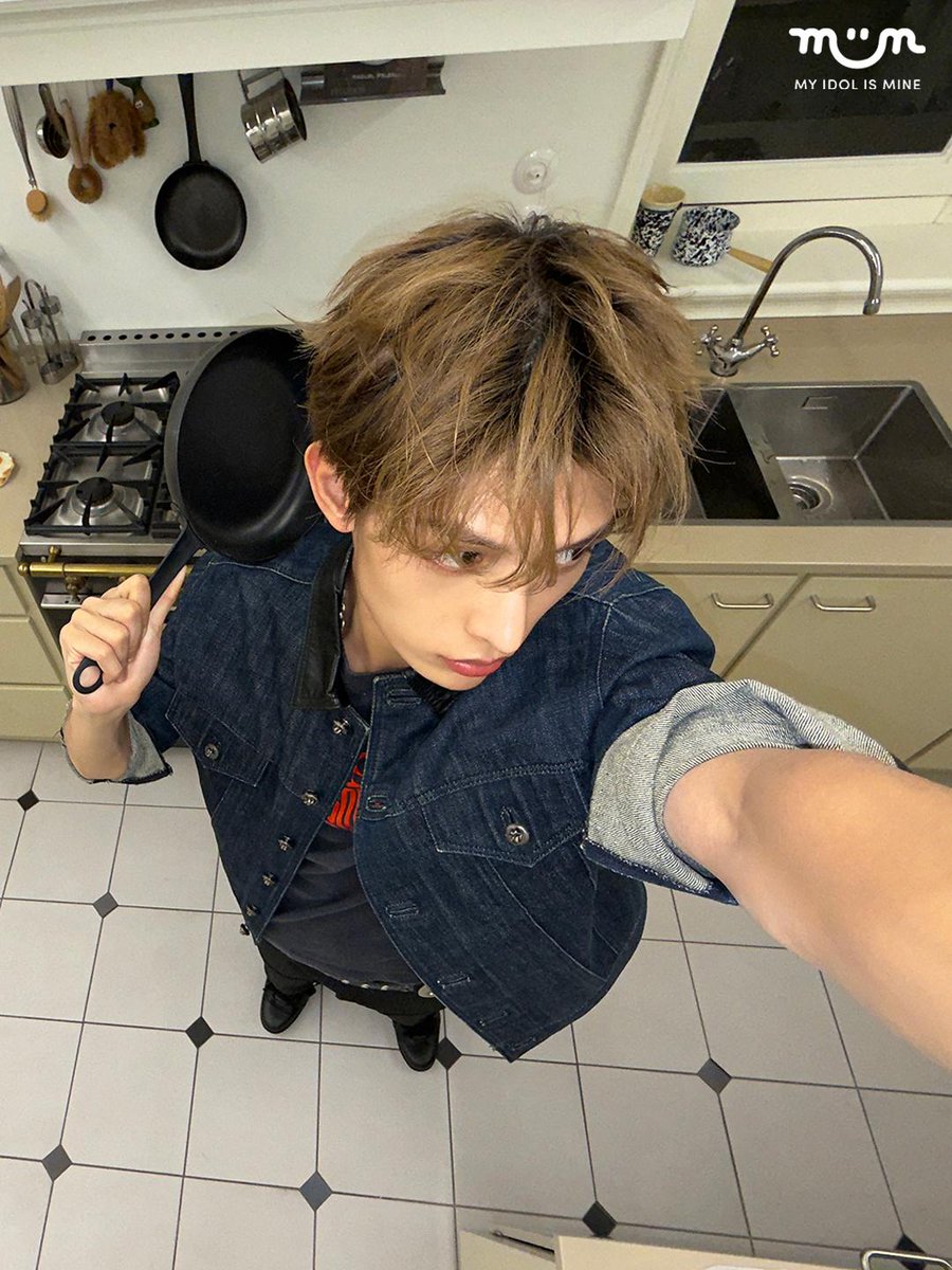 zhaoyufancokr's tweet image. MIIM exclusive selfie #JAMES