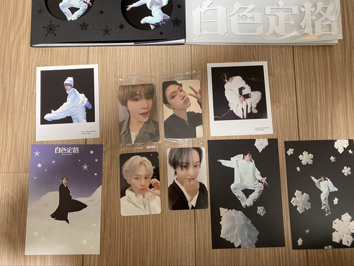 WayV白色定格フォトブックverきたー♡♡めっちゃ本綺麗