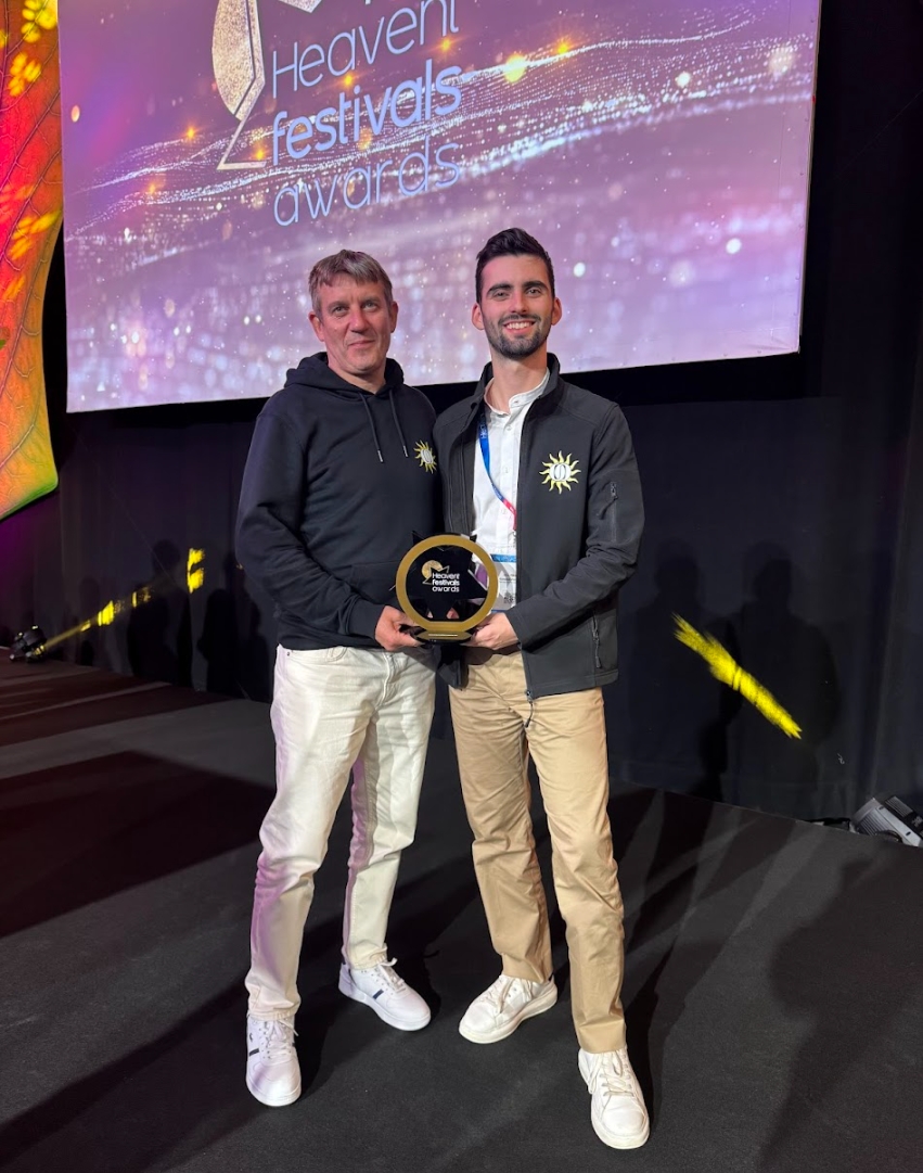 MooreaFestival's tweet photo. Nous sommes fiers de vous annoncer que le Moorea Festival a remporté le 1er prix aux @HeaventAwards Paris 2025 ! 🏆✨
Notre espace VIP a été sacré meilleur espace festival de l'année. Un immense merci à nos partenaires et à vous tous. L'excellence est notre standard. 🥂⚡️

WE WON! 🏆 Huge honor to receive the 1st prize for "Best Festival VIP Area" at HeaventAwards Paris 2025! ✨
We promised magic, and we delivered excellence. Can't wait to show you what's coming next summer. See you in the VIP! 🥂⚡️

#MooreaFestival #HeaventAwards #VIP #ElectronicMusic