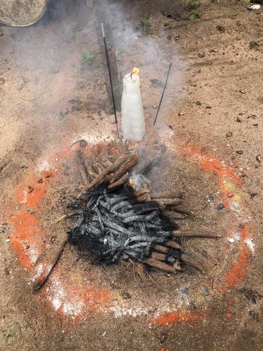 enyinnayaibeka's tweet image. Those who seek to destroy you will ultimately destroy themselves.

Your Chi, Ndi Ichie gi, Ndi Mmiri gi and all your Ezumezu are ready to fight in your battle 

#DadaNwaMmiri