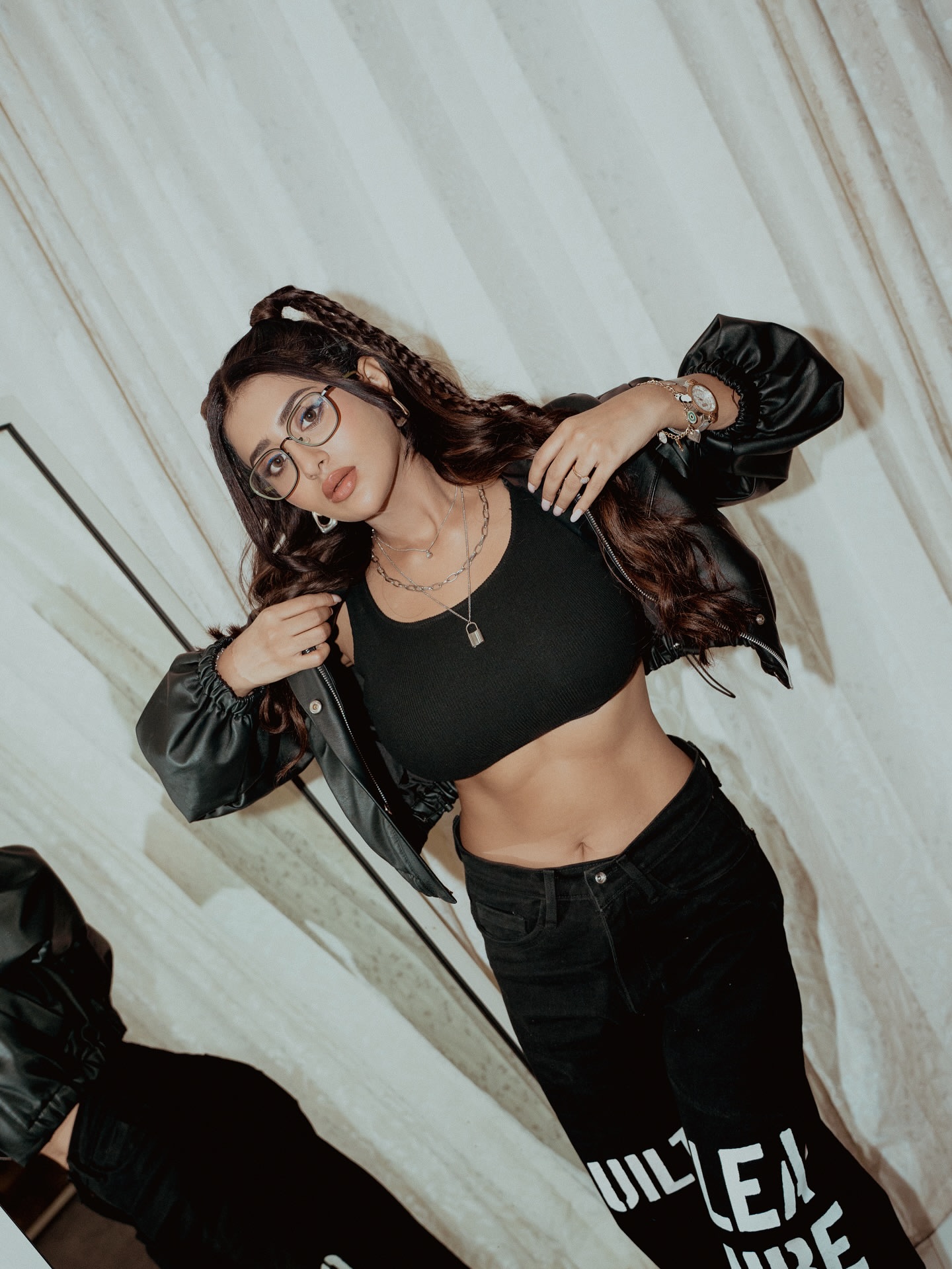 G8X-R1sbgAI_ZOf?format=jpg&name=large