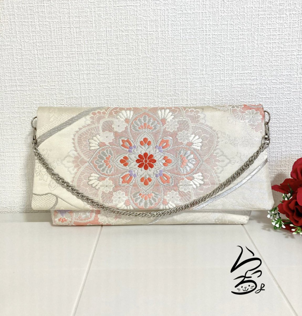 帯リメイクのクラッチバッグです〜 その他たくさんの作品を minne