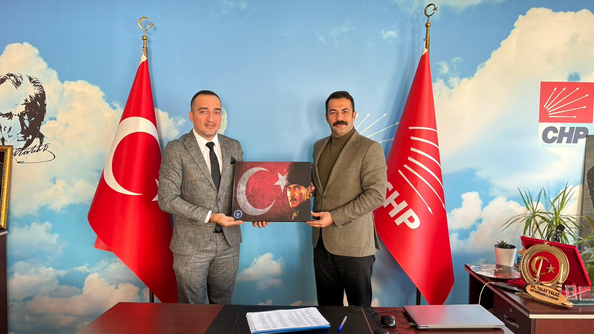 Cumhuriyet Halk Partisi Eskişehir İl Başkanı Sayın Talat Yalaz beyefendiye ve yönetimine hayırlı olsun dileklerimi iletmek için ziyaret ettim.Misafirperverliği için Başkanıma ve yönetimine şahsım, sendikam ve meslektaşlarım Özel Güvenlik Görevlileri adına çok teşekkür ederim.