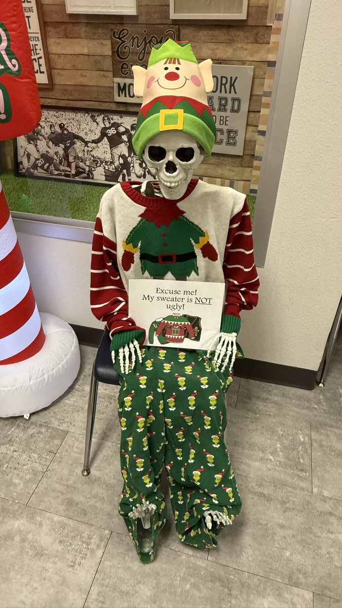 Ugly sweater day! 🎄❤️💚<a href="/FSESFriendship/">Friendship Elementary</a>