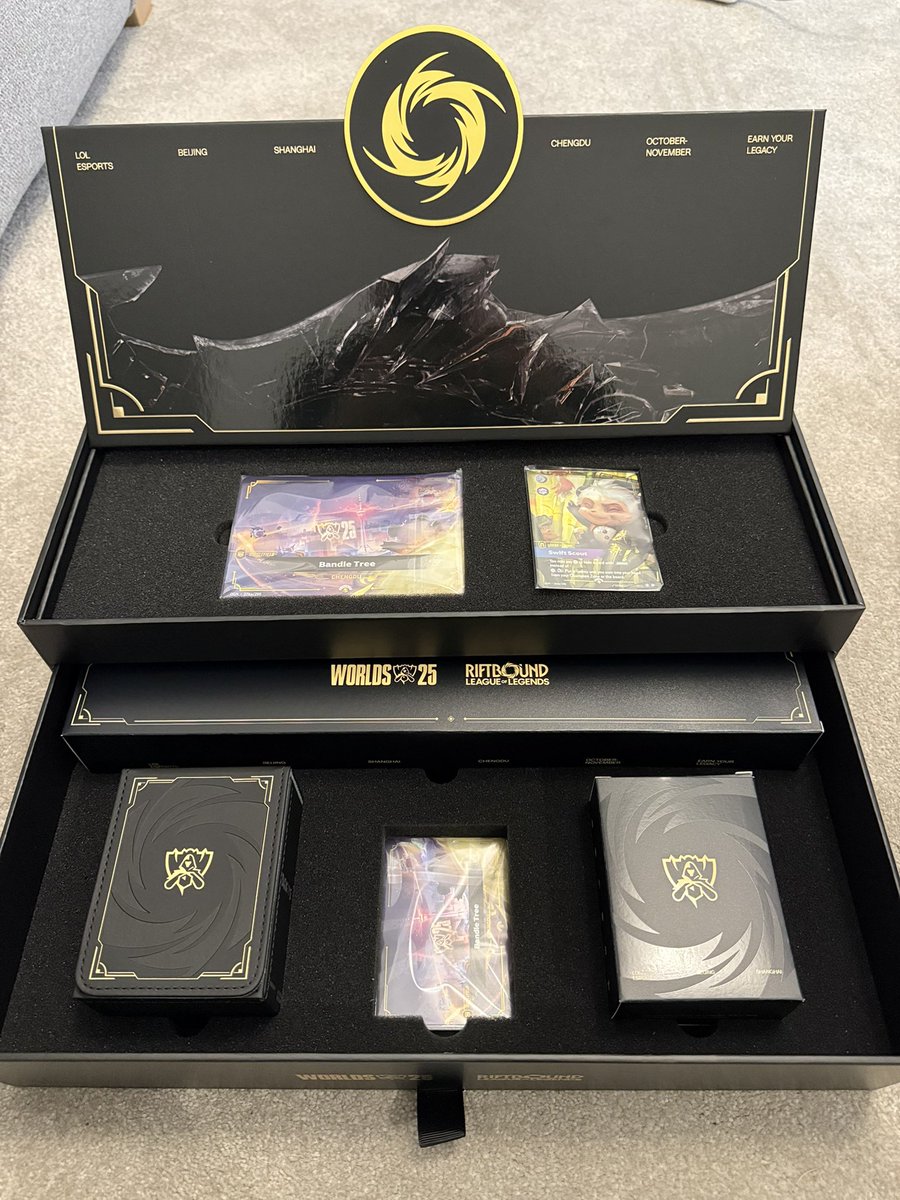 iTzSTU4RT tweet media