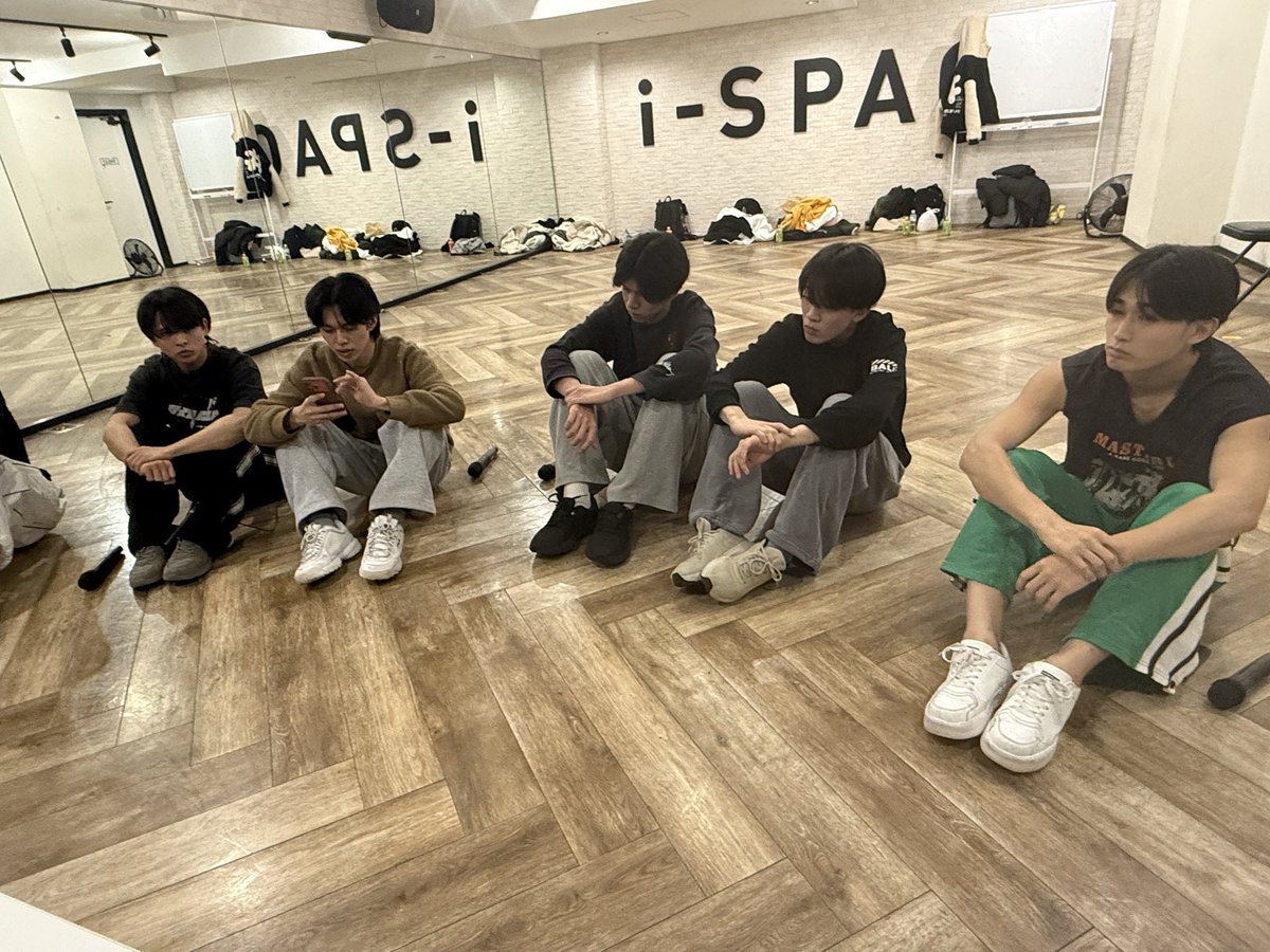 公式】無題組 (@mudaigumi_0325) / Posts / X